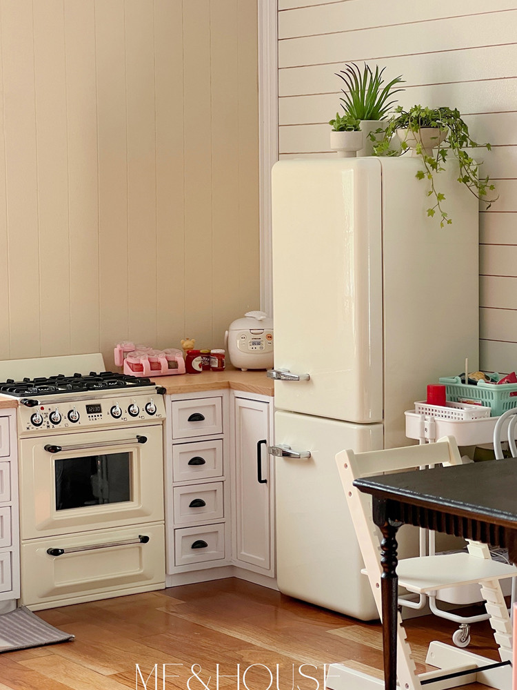 1/6 Doll House Model Furniture - огляд і ціна Kitchen Queen